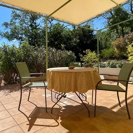 Domaine Au Coeur Des Alpilles Bed & Breakfast Maussane-les-Alpilles Exterior photo