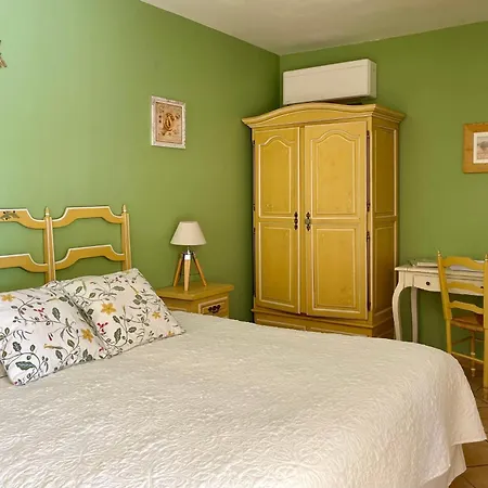 Domaine Au Coeur Des Alpilles Bed & Breakfast Maussane-les-Alpilles Exterior photo