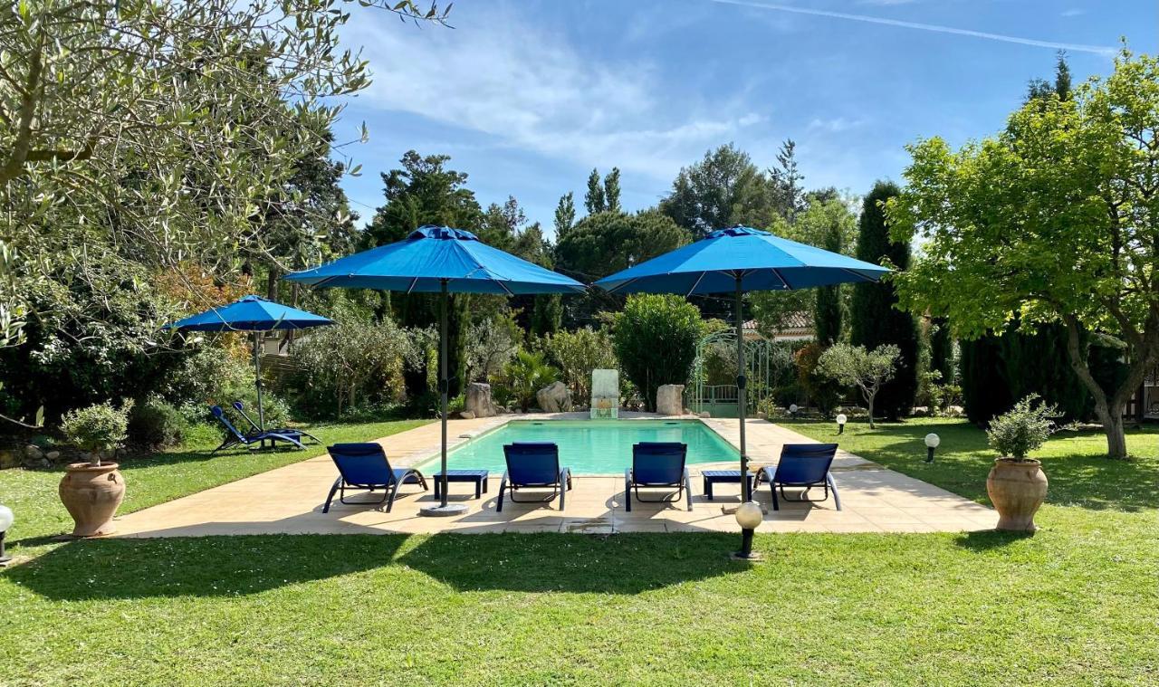 Domaine Au Coeur Des Alpilles Frühstückspension *