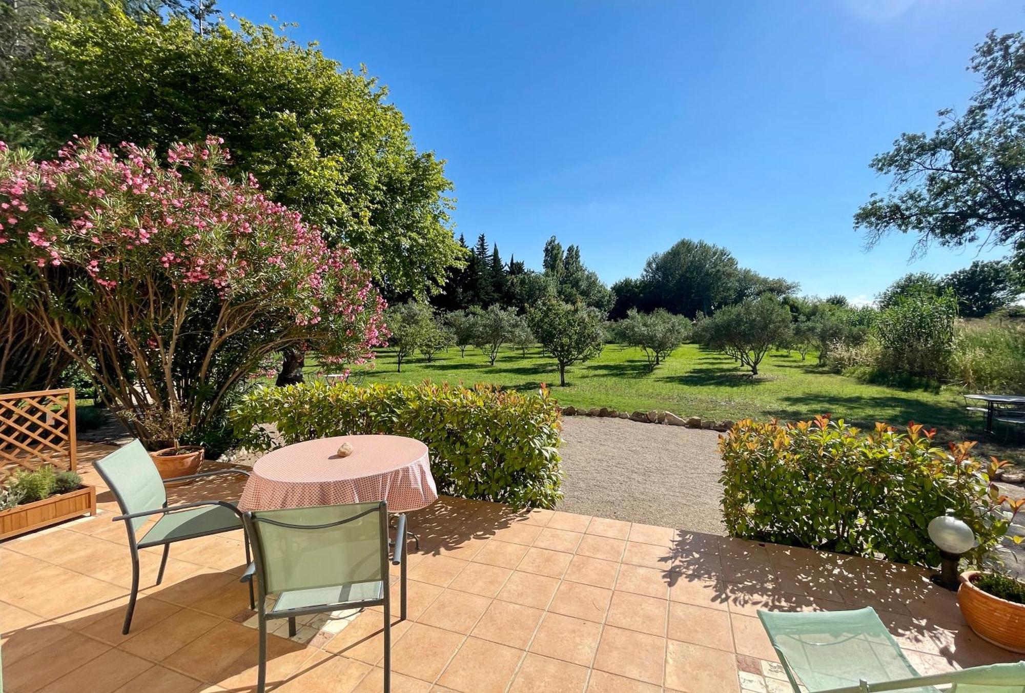 Domaine Au Coeur Des Alpilles Frühstückspension *